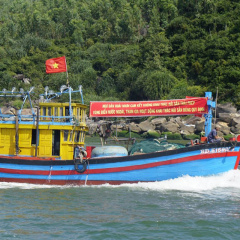 Trung Quốc cấm đánh bắt cá ở biển Đông, chúng ta vẫn vươn khơi
